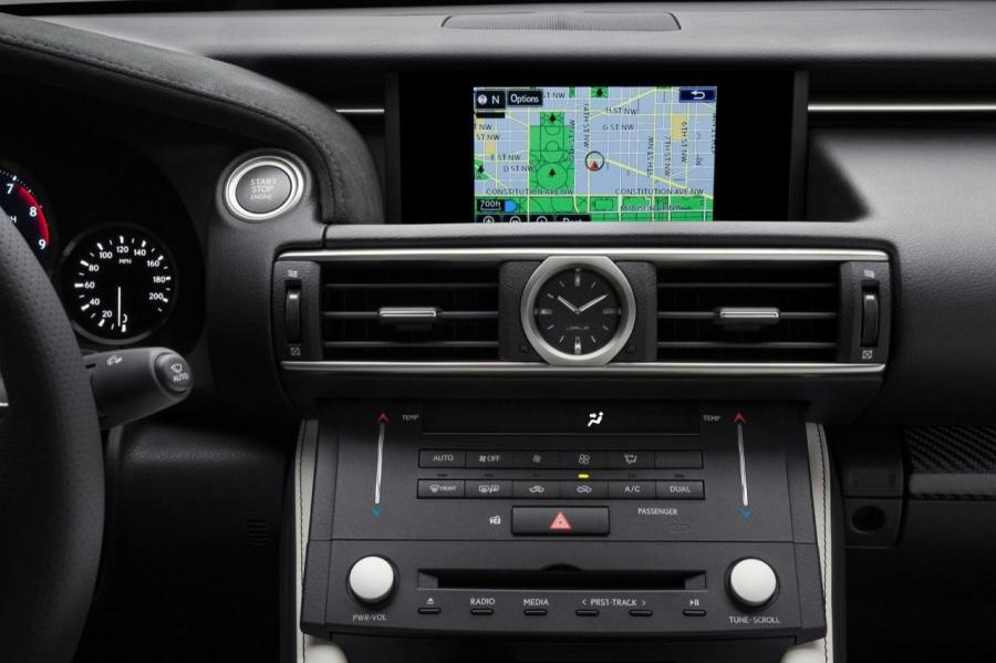 Детали интерьера Lexus RC F 2014 года  (NA) (фото 65 из 200)
